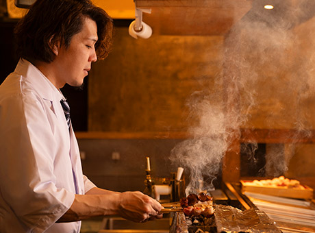 スタッフ調理シーン